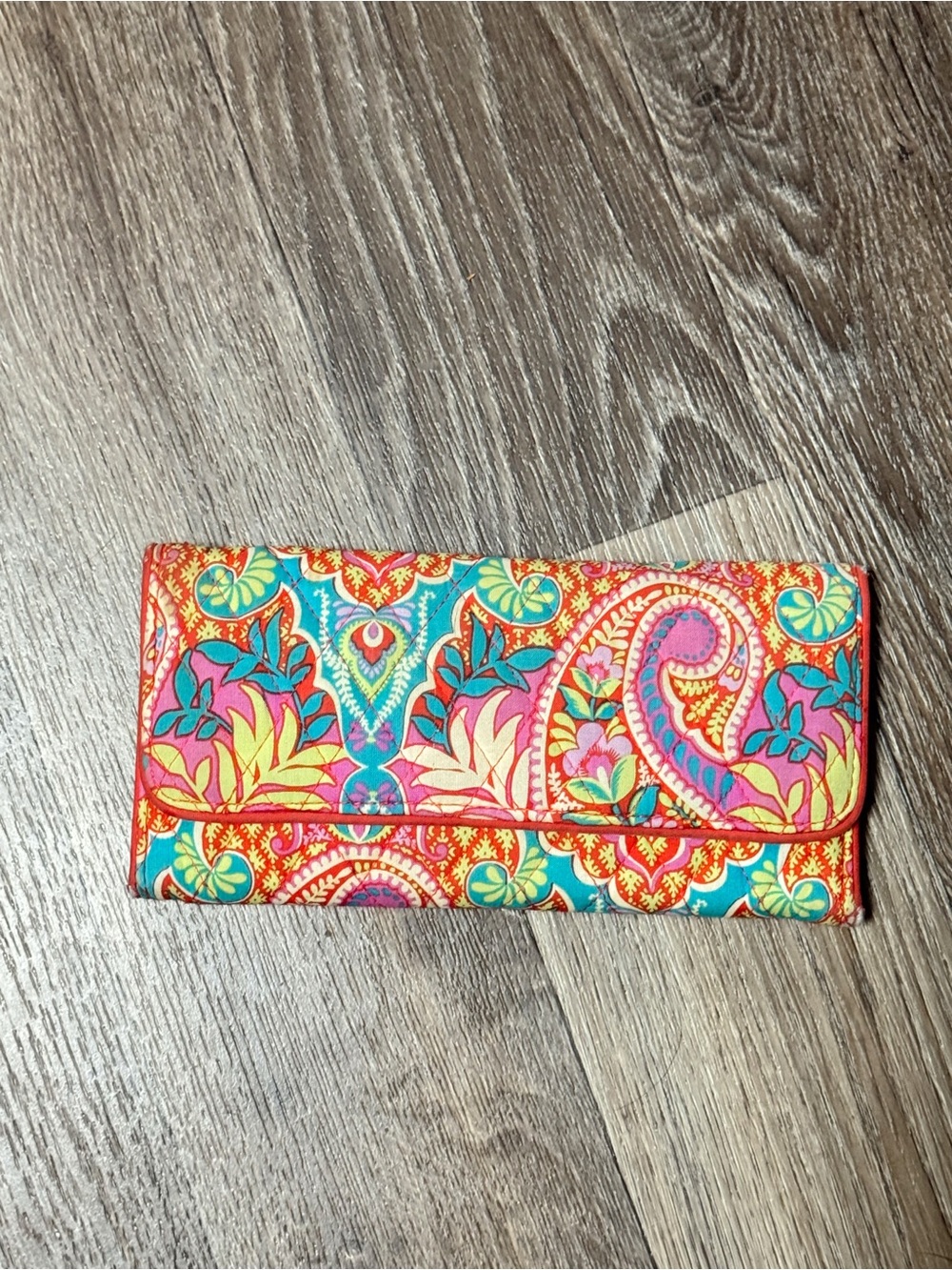 Vibrant Vera Bradley trifold wallet in Paisley in Paradise print